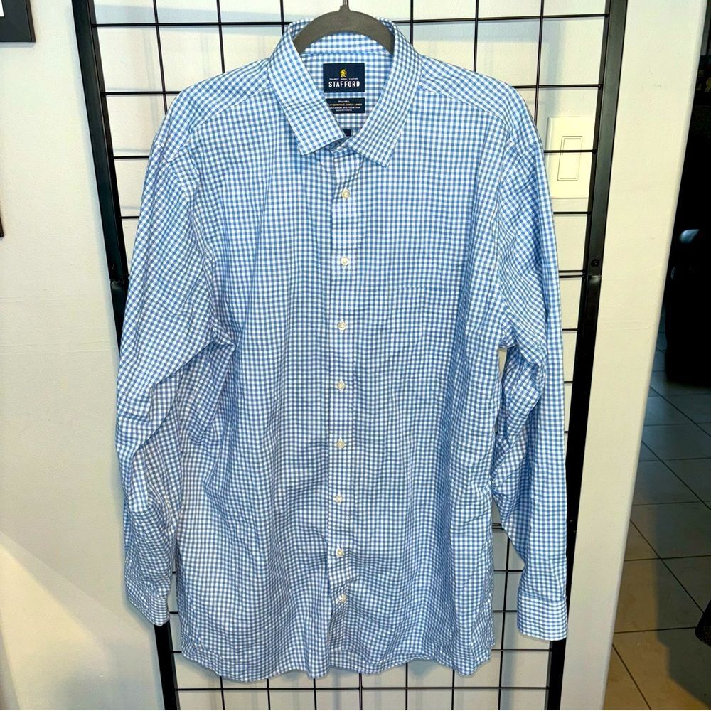 Stafford Men's Blue Checkered Shirt X-Tall Fit EUC
